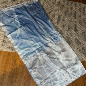New in box Jeanette Getrost gifting scarf
